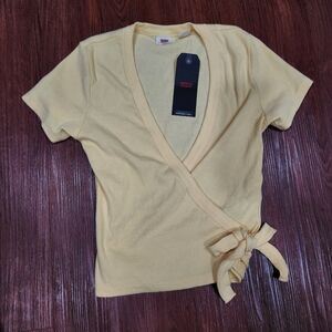 Levi's NWT Levi's Wrap Top Yellow